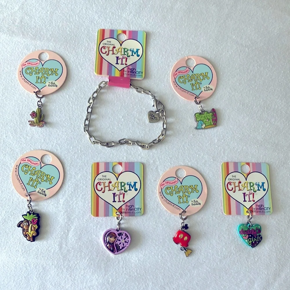 Charm IT! Bracelet and 6 charms By High Intensity - Picture 1 of 1